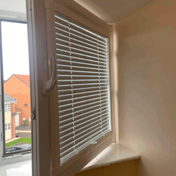 Perfect Fit Blind Fitting