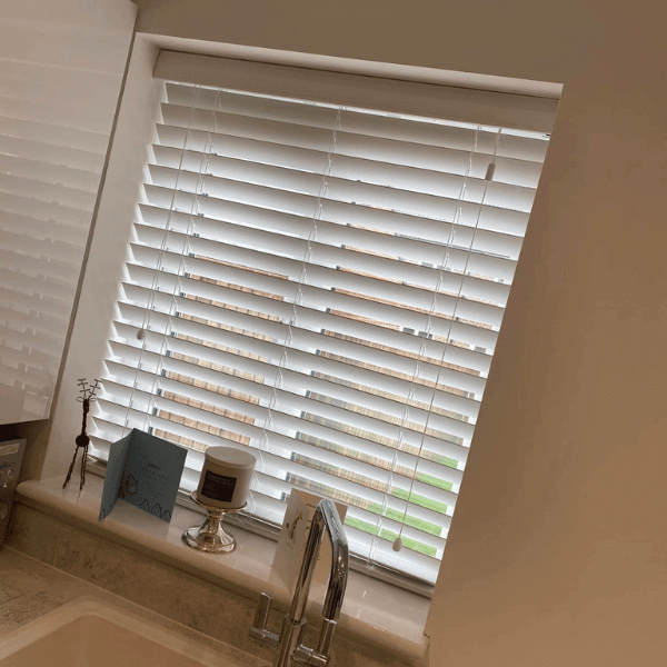 Venetian Blinds Fitters